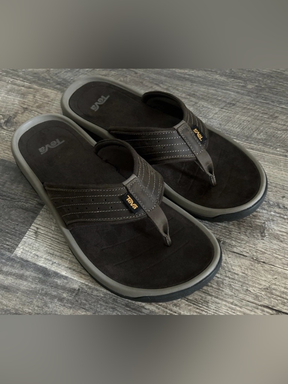 Teva Men’s Size US 11 Langdon Leather Upper Sandal Brown/Taupe Outdoor Comfort
